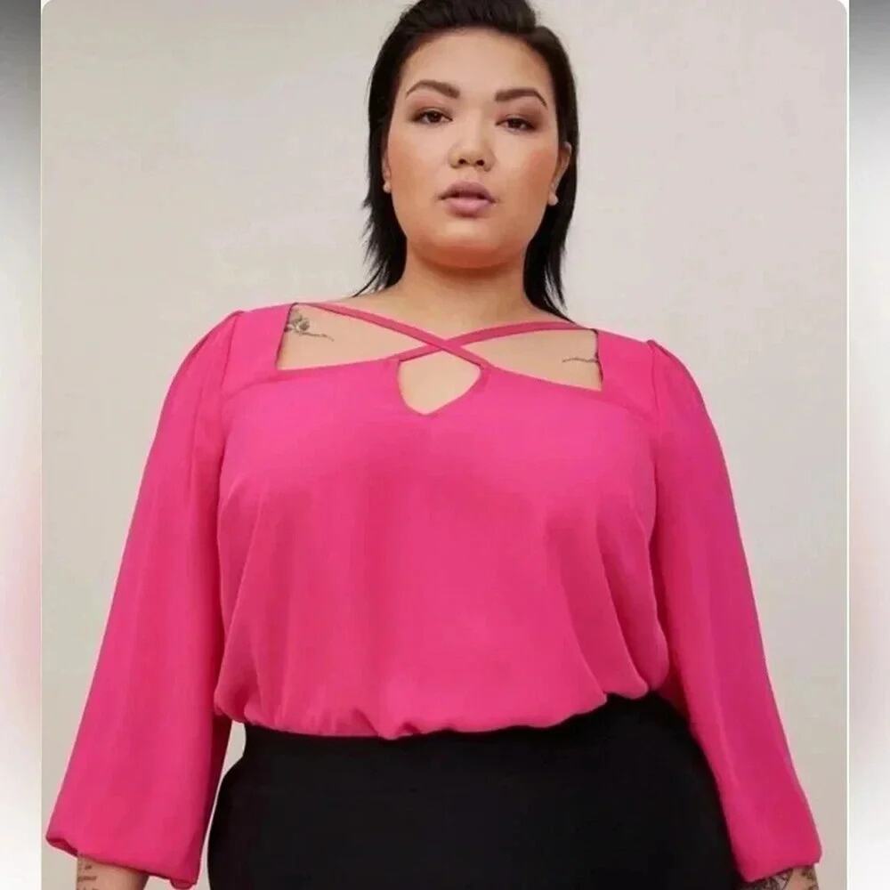 Torrid Womens Blouse Keyhole Long balloon Sleeve pink career wear plus size - Picture 4 of 14